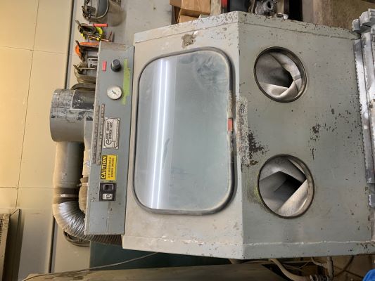 Empire Abrasive Equipment Sand Blaster